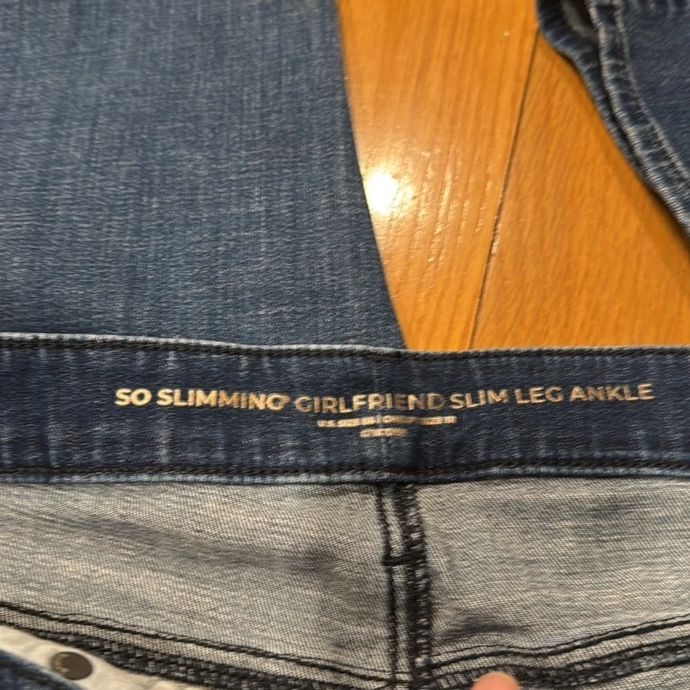Chico’s so slimming girlfriend slim ankle leg size 8R .